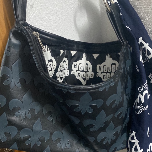 Rock ‘n’ roll Hall of Fame cap NE SzM+House of blues🎶purse +bandanna - Picture 8 of 17